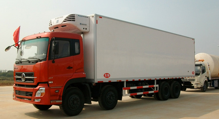 河北張家口廠家專業銷售垃圾車、灑水車、冷藏車，聯系電話 13997858099